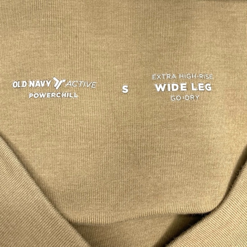 Old Navy Extra High-Waisted PowerChill Wide-Leg Pants in Sliced Bread size Small - Picture 6 of 8